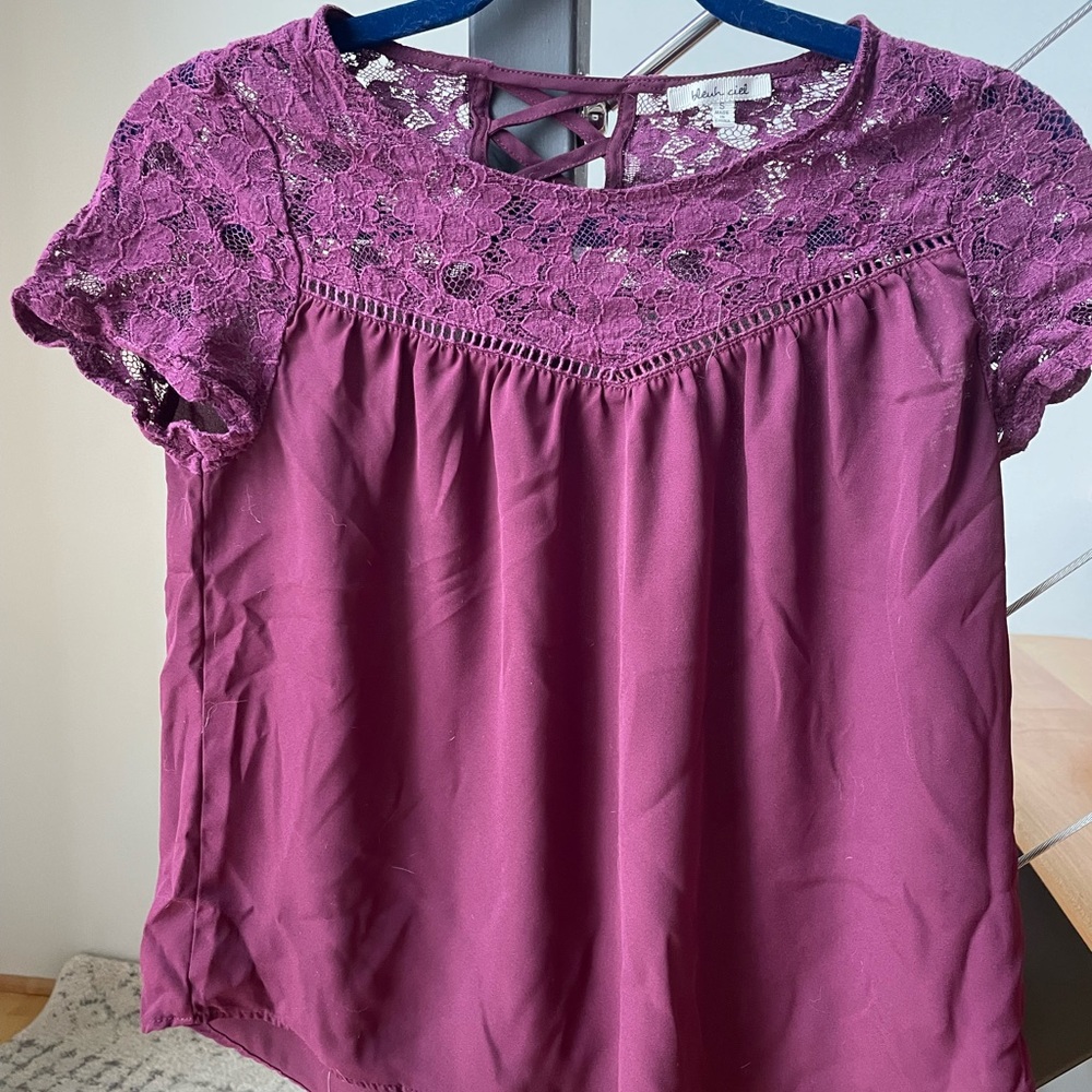 Maroon top with lace